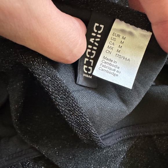 ✨ H&M Divided Black Glitter Halter Maxi Dress – Ring Detail - Picture 6 of 6